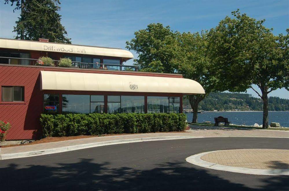 Driftwood Inn Sechelt Exterior photo