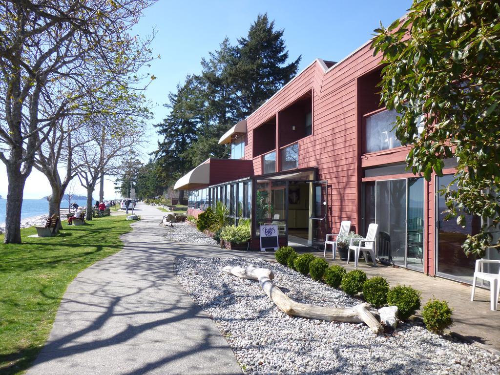 Driftwood Inn Sechelt Exterior photo