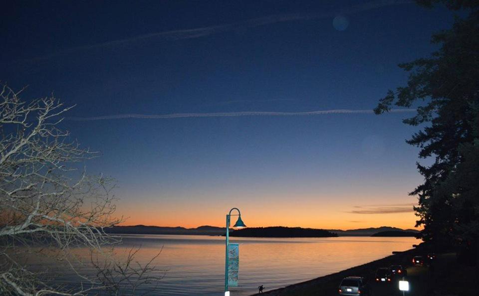 Driftwood Inn Sechelt Exterior photo